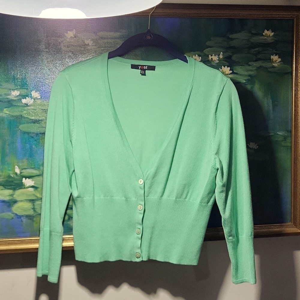 NWOT Cardigan 💚